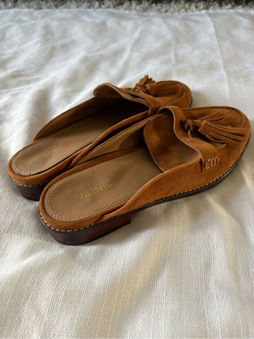 NEW Vionic Reagan suede mule loafers with tassel size 9.5 - Picture 3 of 6